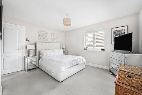 3 bedroom end of terrace house for sale, Stroudley Drive, Burgess Hill, West Sussex, RH15