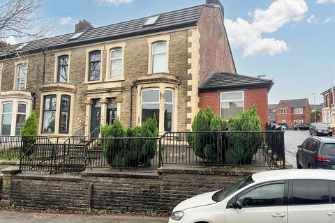 Whalley New Road, Blackburn, BB1