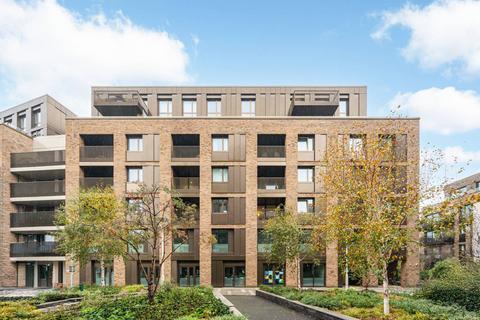 3 bedroom flat for sale, Moulding Lane, Deptford, London, SE14