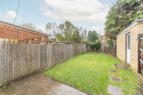 3 bedroom semi-detached house to rent, Wychwood Way, HA6, Northwood, HA6