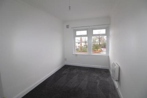 undefined, Broadgate Lane, LS18