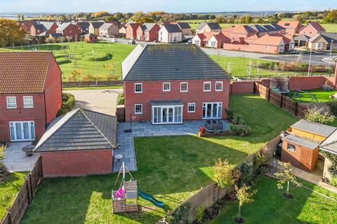 5 bedroom detached house for sale, Regatta Road, Burnham-On-Crouch