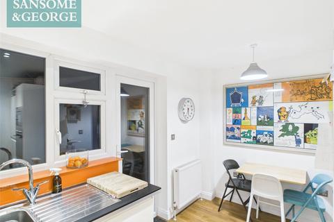 undefined, Larch Drive, Kingsclere, Newbury, Hampshire, RG20