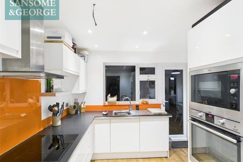 3 bedroom end of terrace house for sale, Larch Drive, Kingsclere, Newbury, Hampshire, RG20