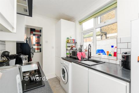 1 bedroom ground floor flat for sale, Southill Road, Chatham ME4