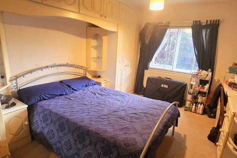 undefined, Whitley Close, Staines-upon-Thames, Surrey, TW19
