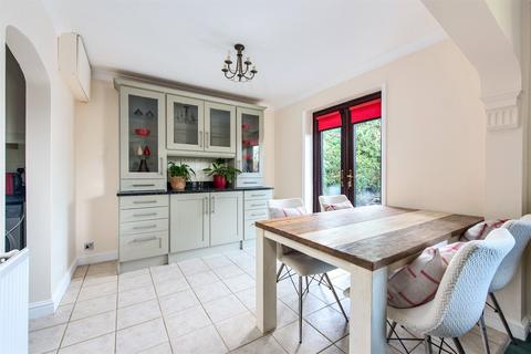 undefined, Coronation Road, Hampshire GU46