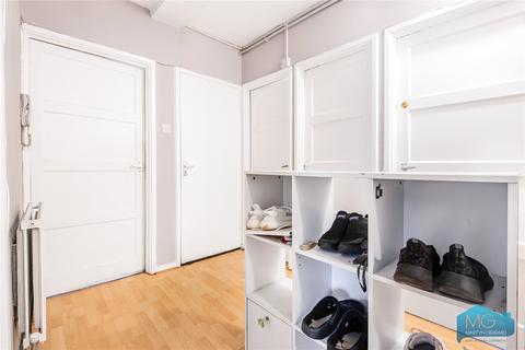 3 bedroom apartment for sale, Elmshurst Crescent, London, N2