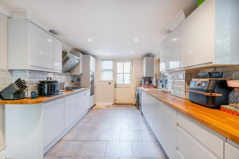 4 bedroom detached house for sale, Earlham Road, Earlham Rise, Norwich