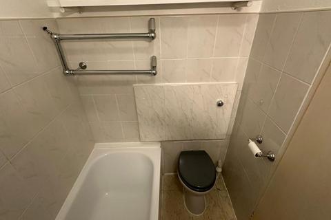 undefined, Flat 5 Florin Court, 6-9 Charterhouse Square, Barbican, London, EC1M 6ET