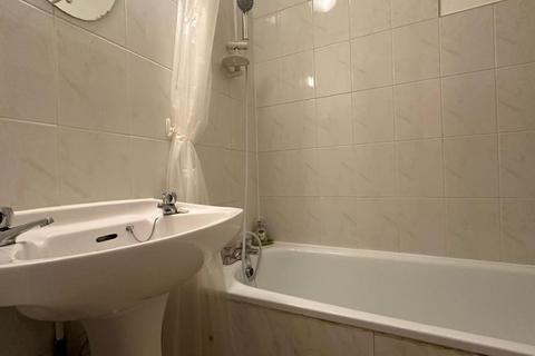 undefined, Flat 5 Florin Court, 6-9 Charterhouse Square, Barbican, London, EC1M 6ET