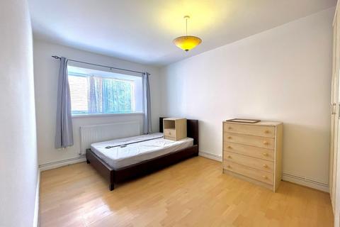 undefined, St. Georges Road, London, Greater London. N13