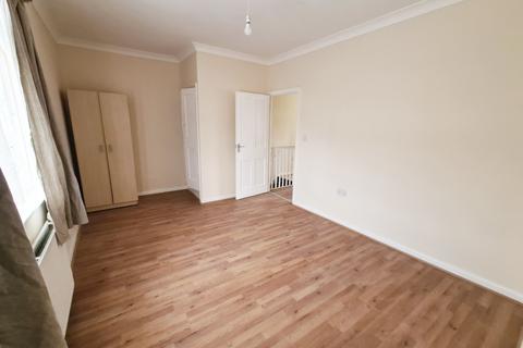 undefined, Lindisfarne Rd, Dagenham, RM8 2QX, UK