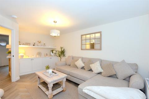 3 bedroom semi-detached house for sale, Holder Grove, Weir Hill, Shrewsbury