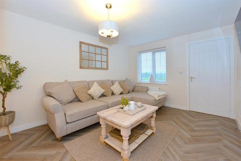 3 bedroom semi-detached house for sale, Holder Grove, Weir Hill, Shrewsbury