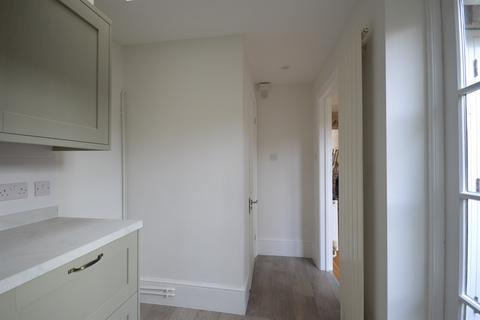 undefined, Little London, Chichester, PO19