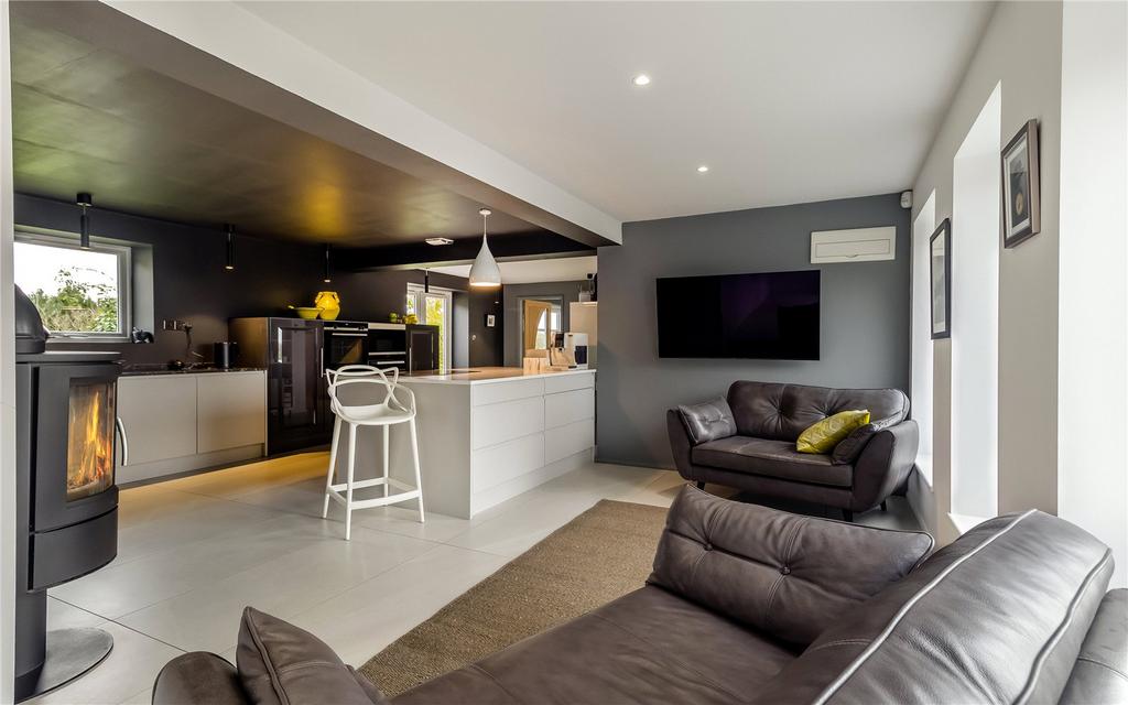 Kitchen/Snug