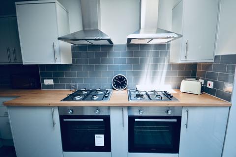 6 bedroom house to rent, Granville Road, Liverpool L15