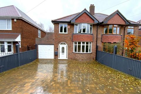 3 bedroom semi-detached house for sale, Stourbridge Road, Halesowen B63