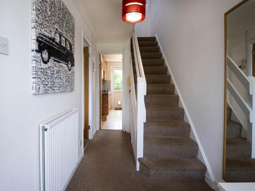 7 Brockenhurst Close