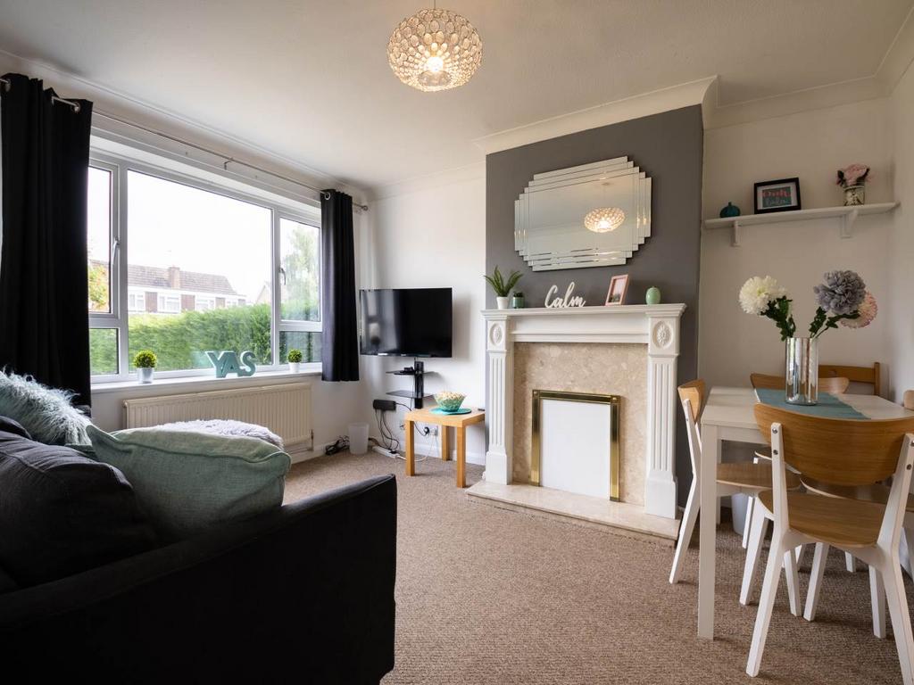 7 Brockenhurst Close