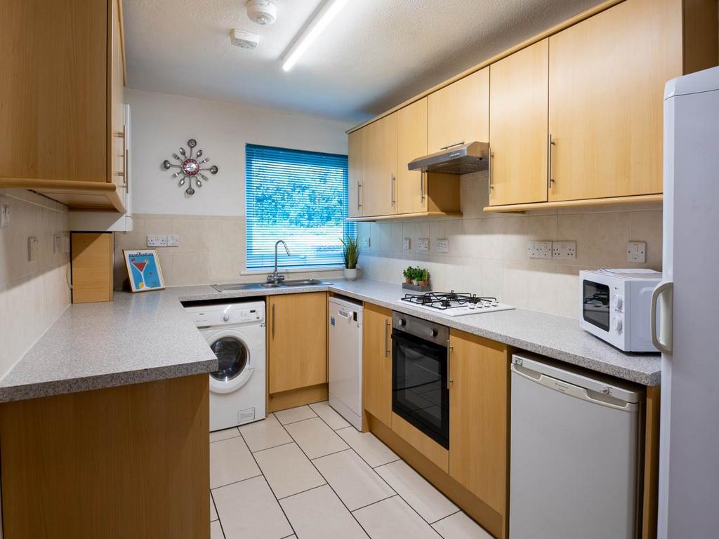 9 O-Canterbury-Studen