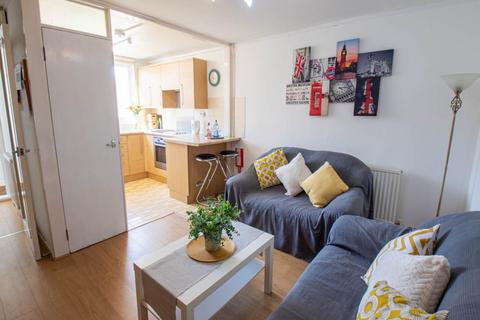 Somner Close , Canterbury, Kent