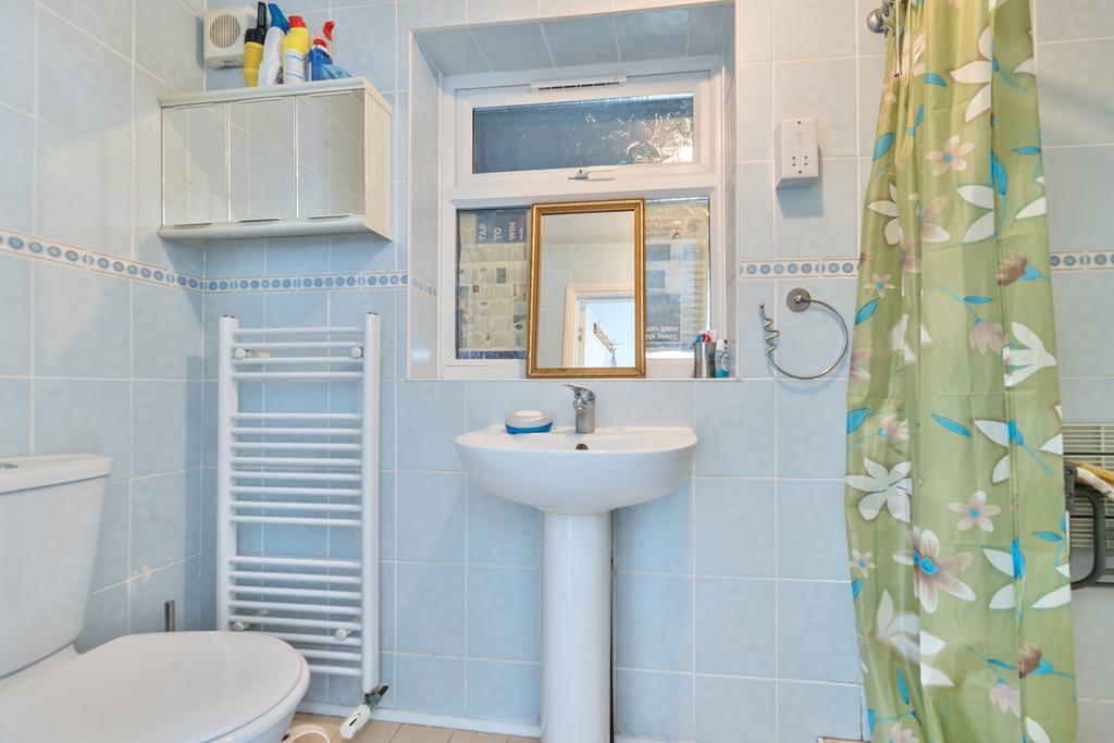 1295775-19-682c6a...