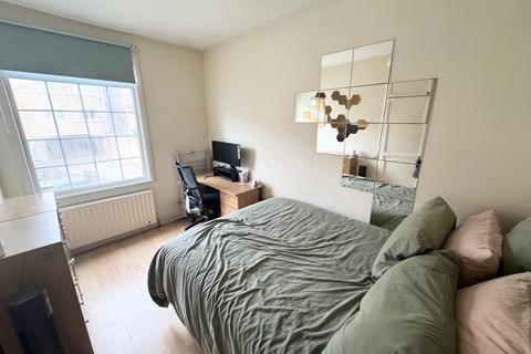 undefined, Derwent Road, Ealing, W5 4TN
