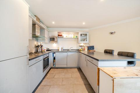 undefined, Tallow Road, Brentford, London