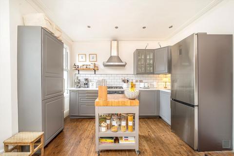 2 bedroom flat to rent, Ivydale Road, London SE15