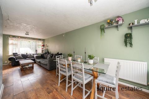 3 bedroom terraced house for sale, St. Agnells Lane, Hemel Hempstead, HP2