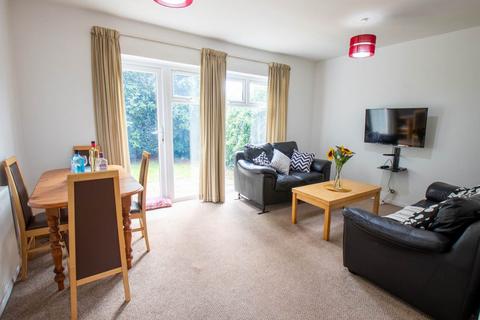 5 bedroom house to rent, Mead Way, Canterbury, Kent