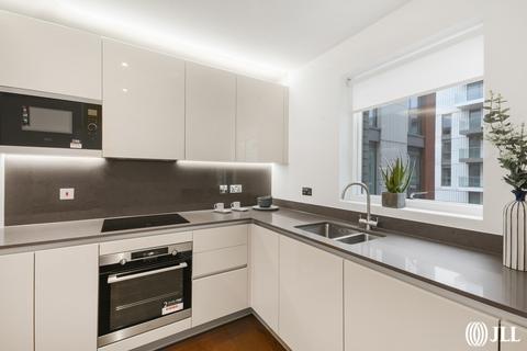 2 bedroom apartment to rent, Lexington Gardens London SW11