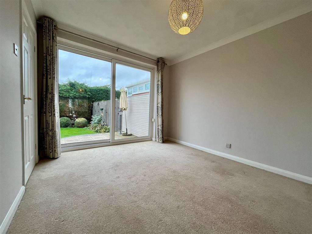 Dining Room.jpg