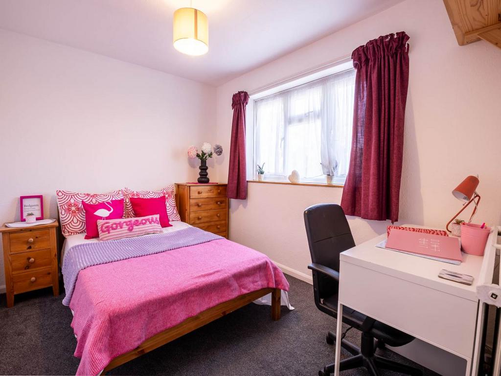 21crowngardens stude