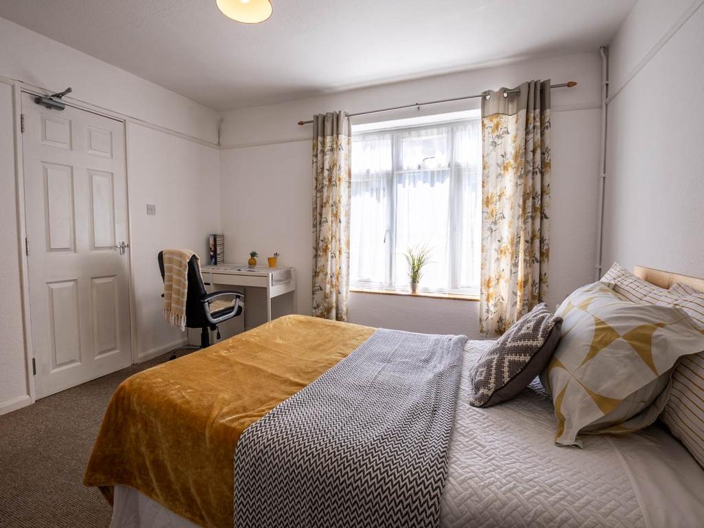 21crowngardens stude