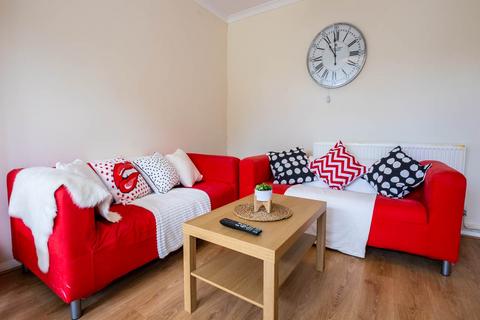 6 bedroom house to rent, Hillside Avenue, Canterbury, Kent