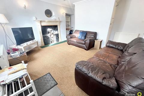 3 bedroom terraced house for sale, Broadway, Pontypridd CF37
