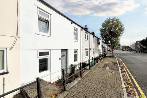 3 bedroom terraced house for sale, Broadway, Pontypridd CF37