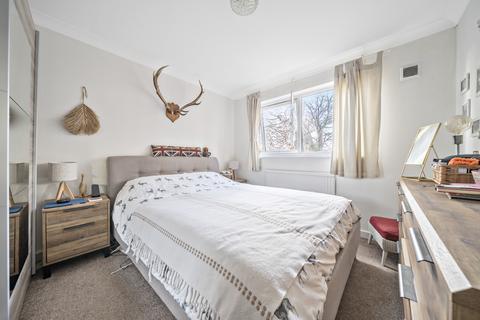 2 bedroom flat for sale, Warren Road, Guildford, GU1