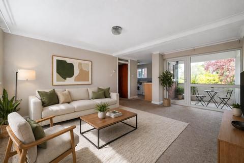 2 bedroom flat for sale, Warren Road, Guildford, GU1