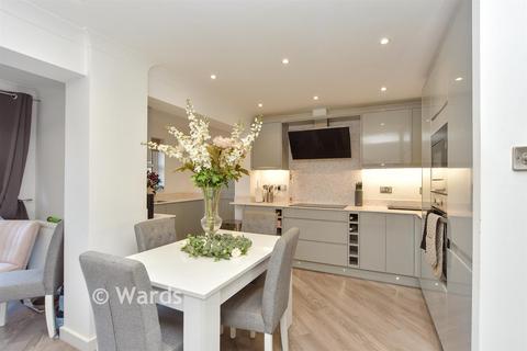 3 bedroom end of terrace house for sale, Academy Drive, Upper Gillingham, Darland, Kent