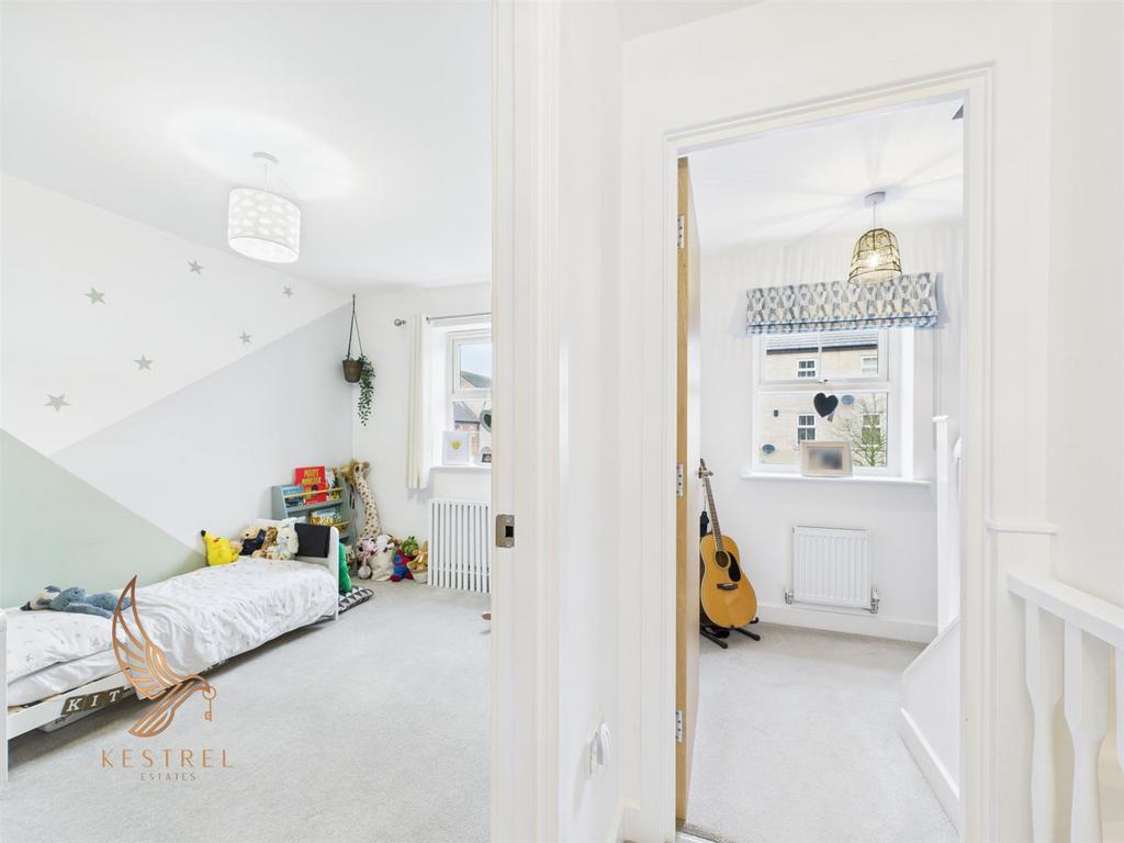 CAM03976 G0-PR0319-STILL022.jpg