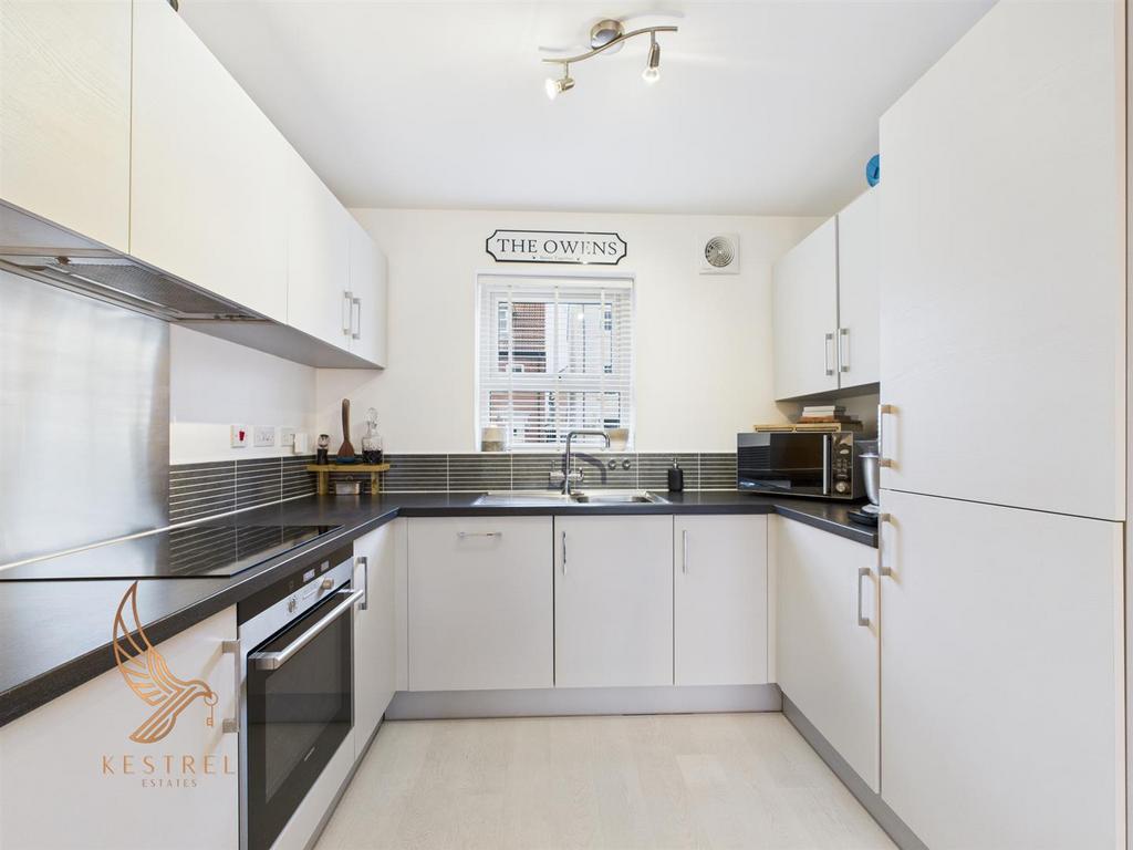 CAM03976 G0-PR0319-STILL007.jpg