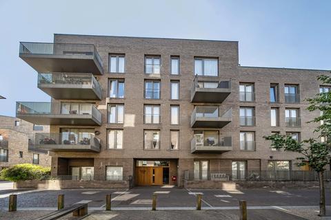 3 bedroom apartment for sale, Durham Wharf Drive, Brentford
