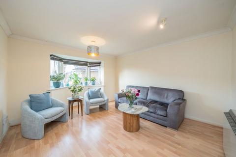 undefined, Varsity Drive, Twickenham TW1