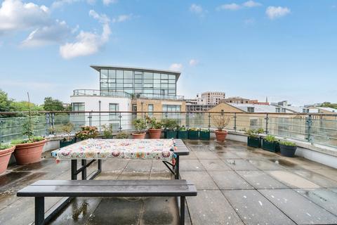 undefined, Point Wharf Lane, Brentford
