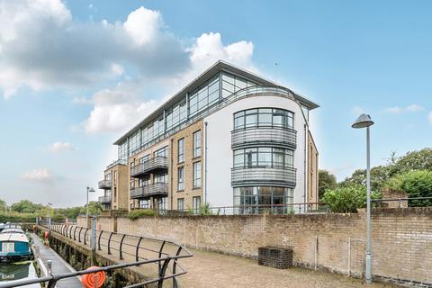 undefined, Point Wharf Lane, Brentford