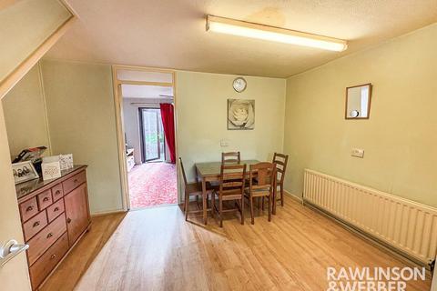 2 bedroom terraced house for sale, Avern Road, West Molesey KT8